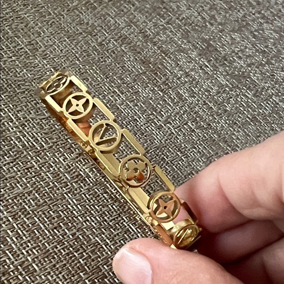 Louis Vuitton Accessories - Lv Gold Logo Cutout Bangle Bracelet - Designer Style